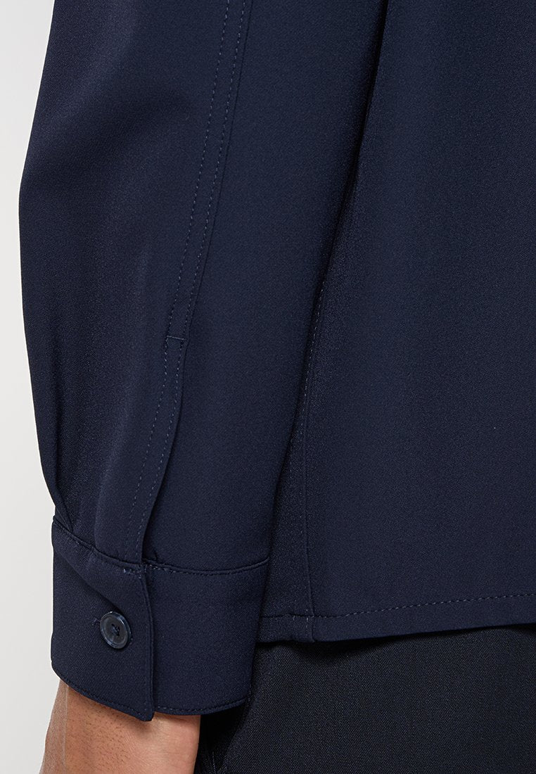 REGULAR FIT  Media 6