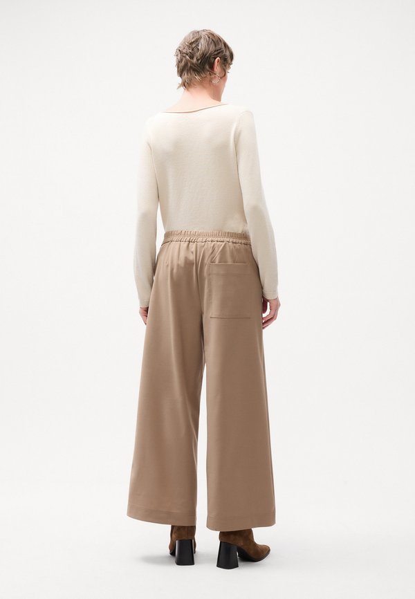Marc O'Polo PANTS CULOTTE MEDIUM WAIST, ELASTIC AT BACK WAISTBAND POCKET DETAILS