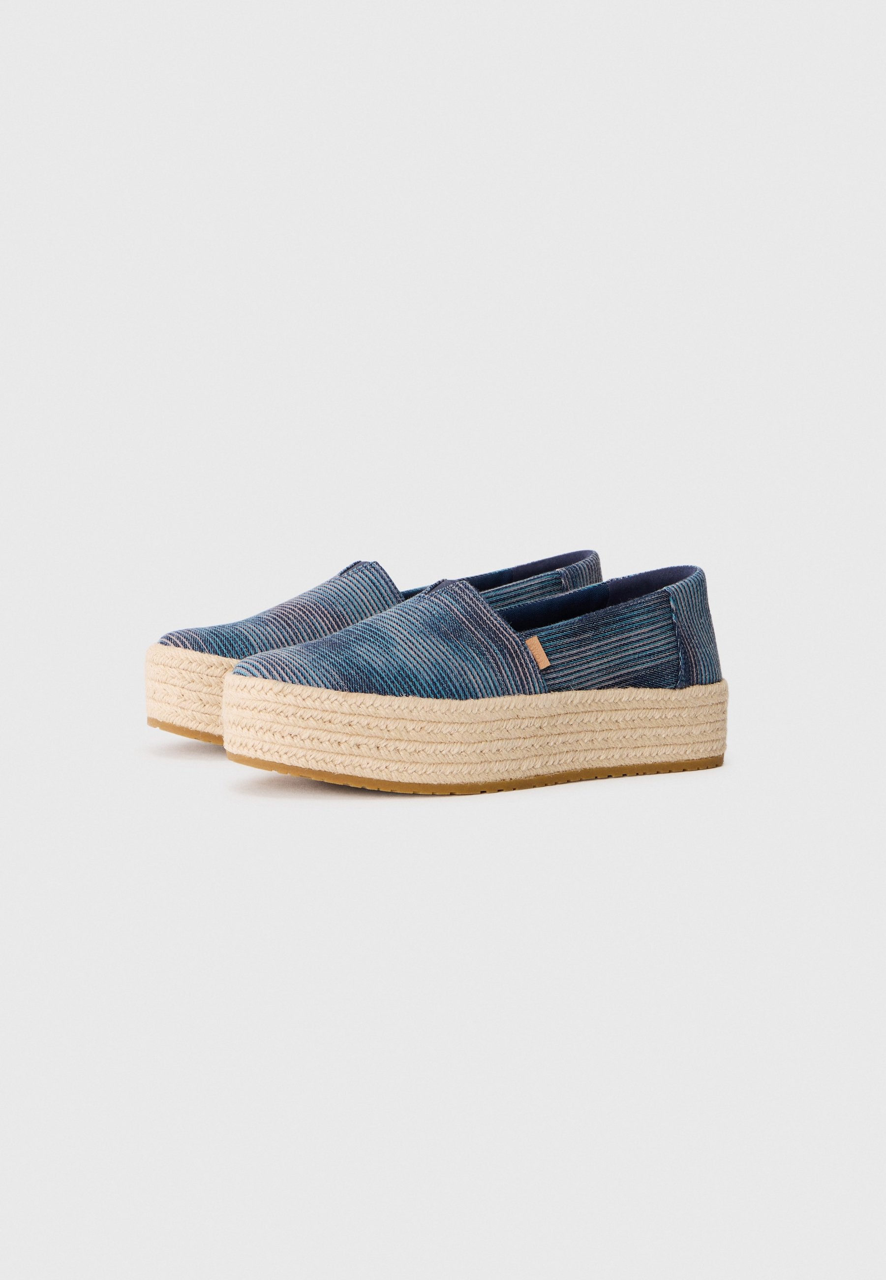 TOMS VALENCIA