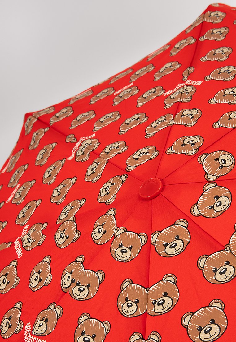MOSCHINO