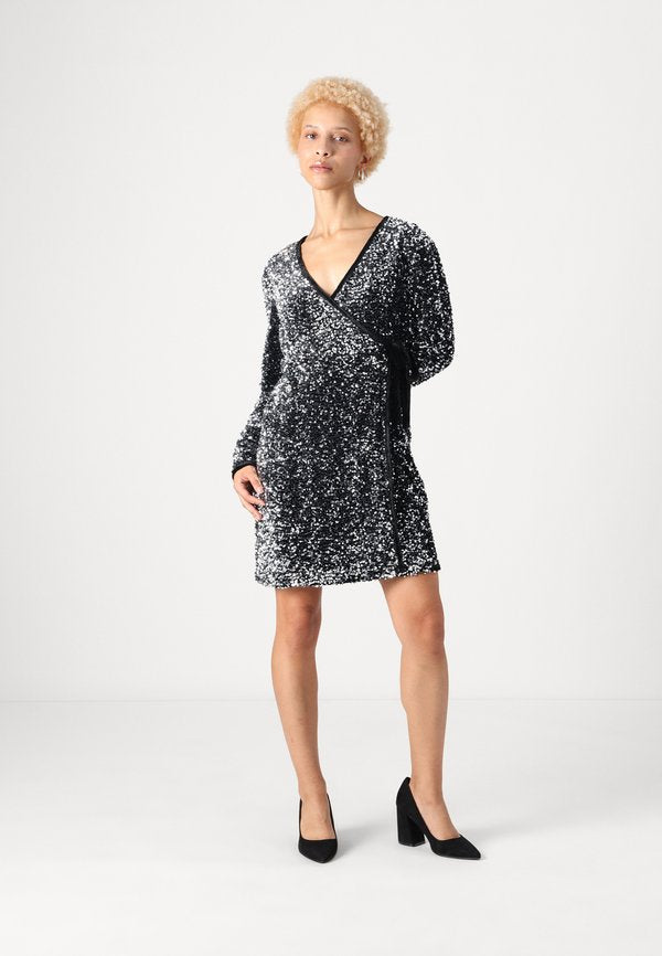 YAS Petite YASELLE WRAP DRESS