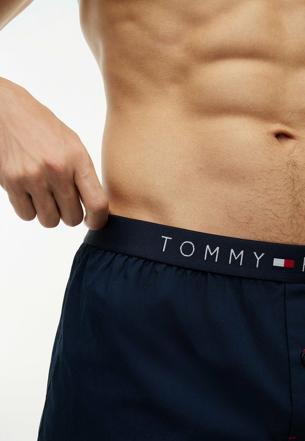 Tommy Hilfiger