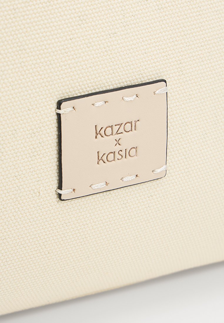 Kazar SIGNATURE