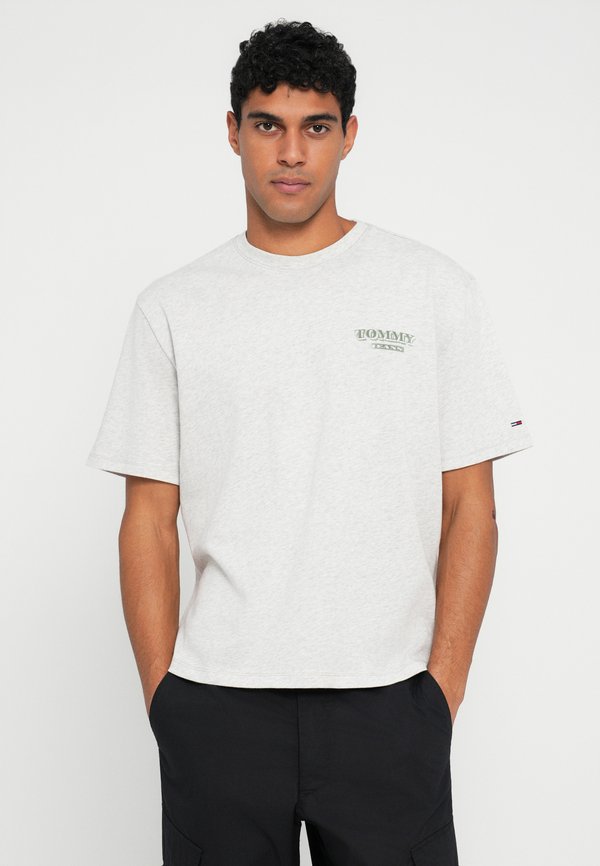 Tommy Jeans BILLS TEE UNISEX