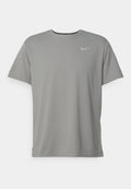 Nike Performance MILER - Sports T-shirt - grey fog/particle grey