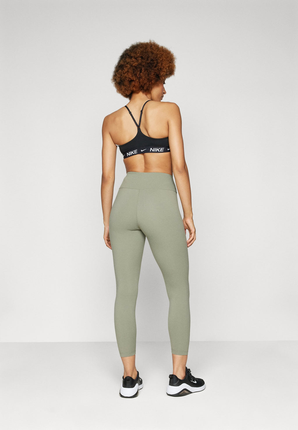 Nike Performance ONE