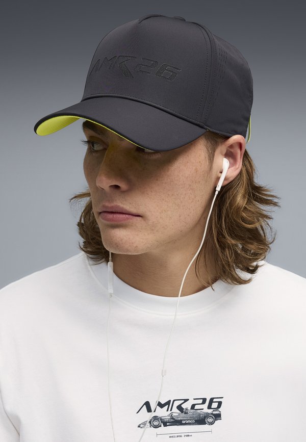 Puma PUMA X ASTON MARTIN ARAMCO F1® TEAM LIFESTYLE BASEBALL-CAP UNISEX - Cap - black