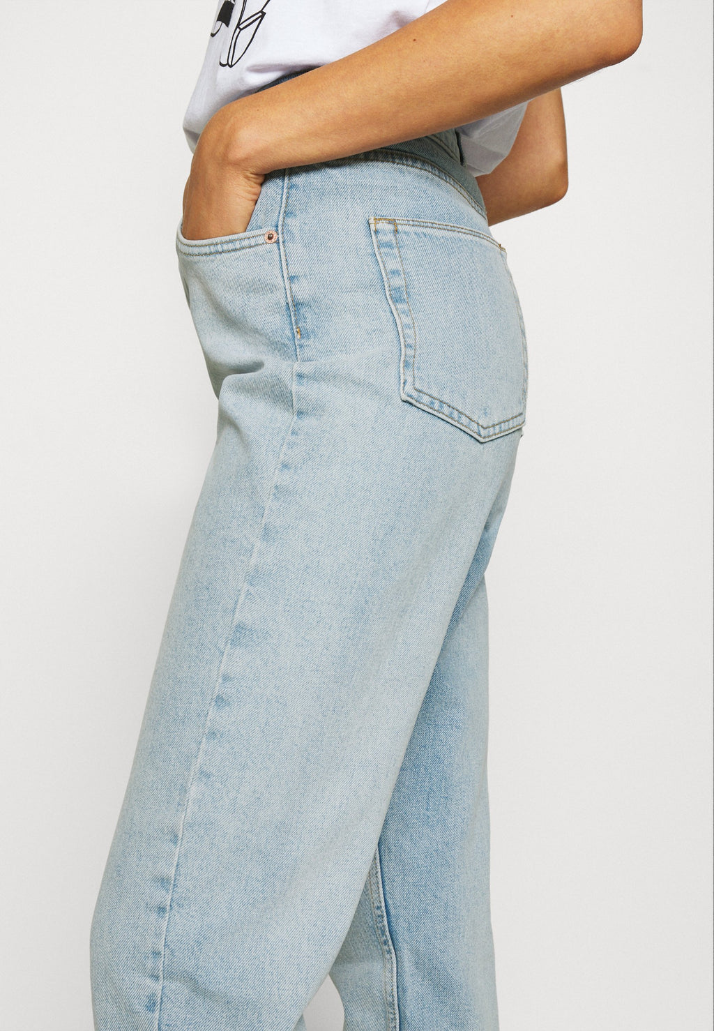 BDG Urban Outfitters MOM