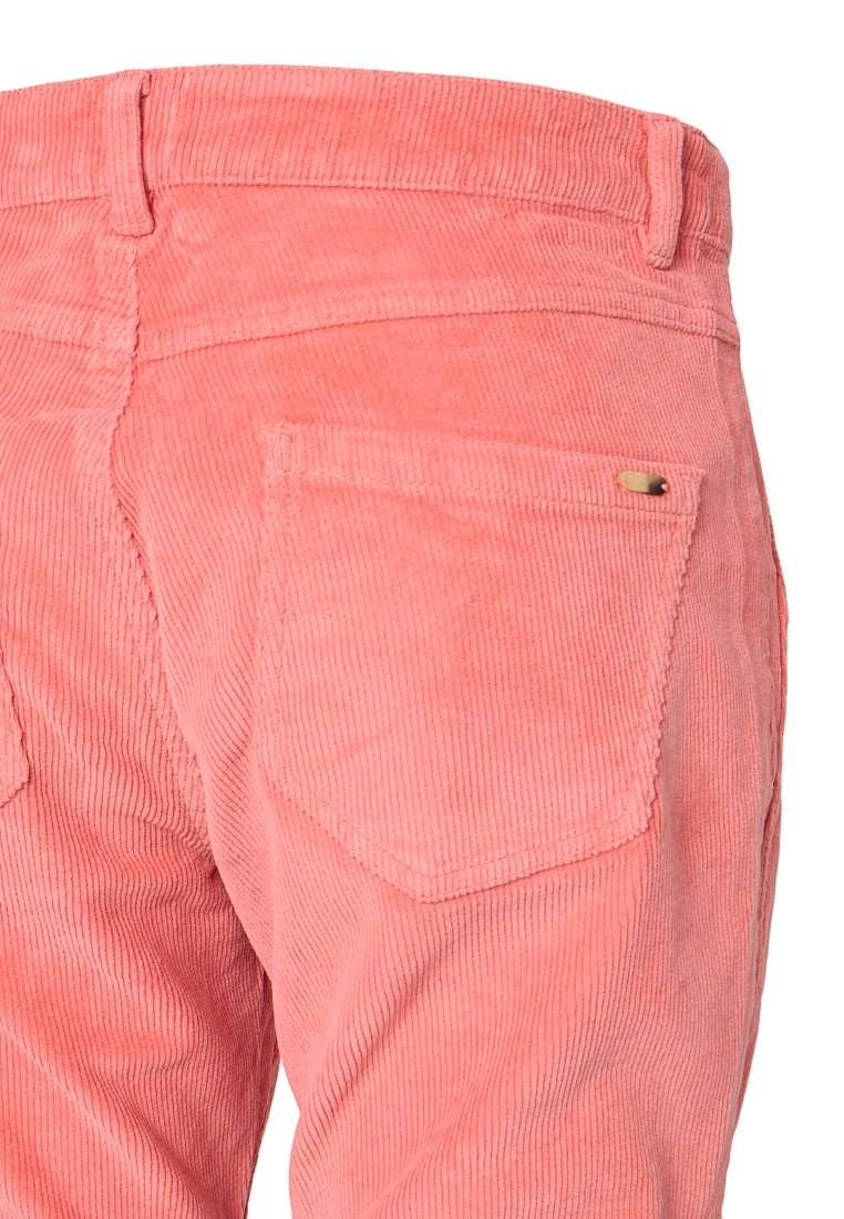SLIM FIT Media 4
