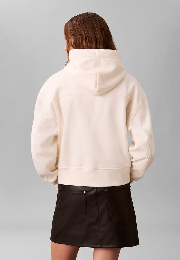 Calvin Klein Jeans SCRIPT LOGO GRAPHIC CROPPED