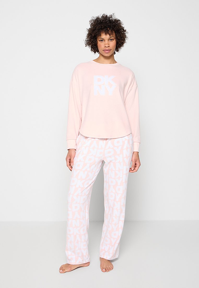 DKNY Loungewear Nachtwäsche Set Media 1