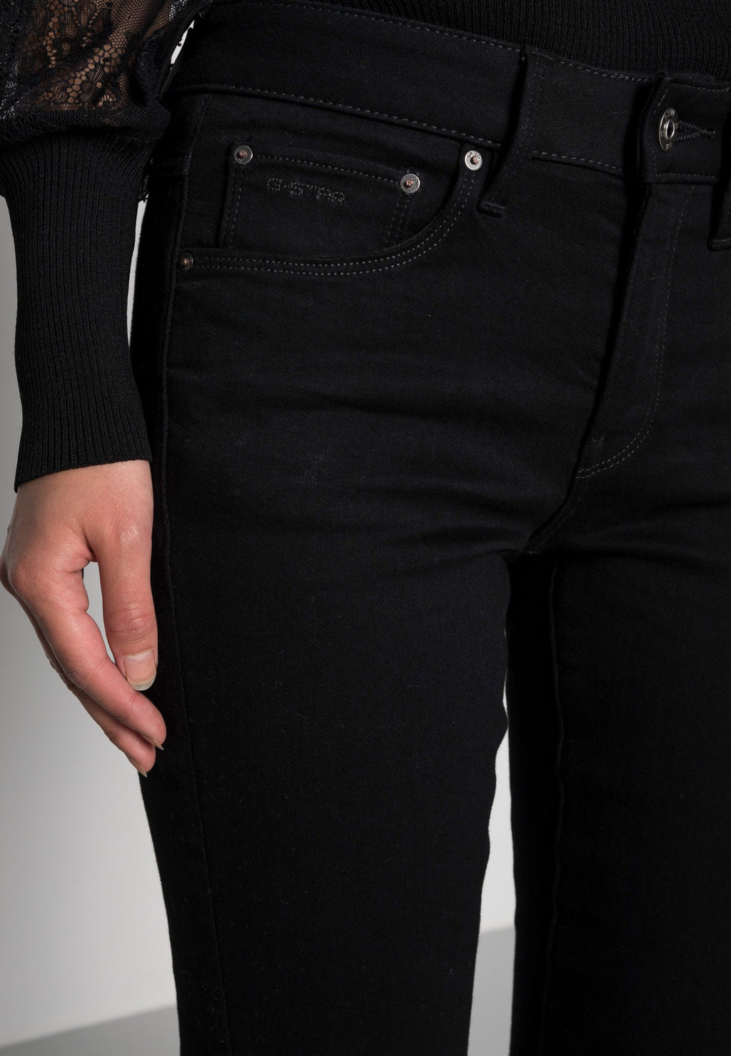 3301 MID SKINNY WMN Media 5