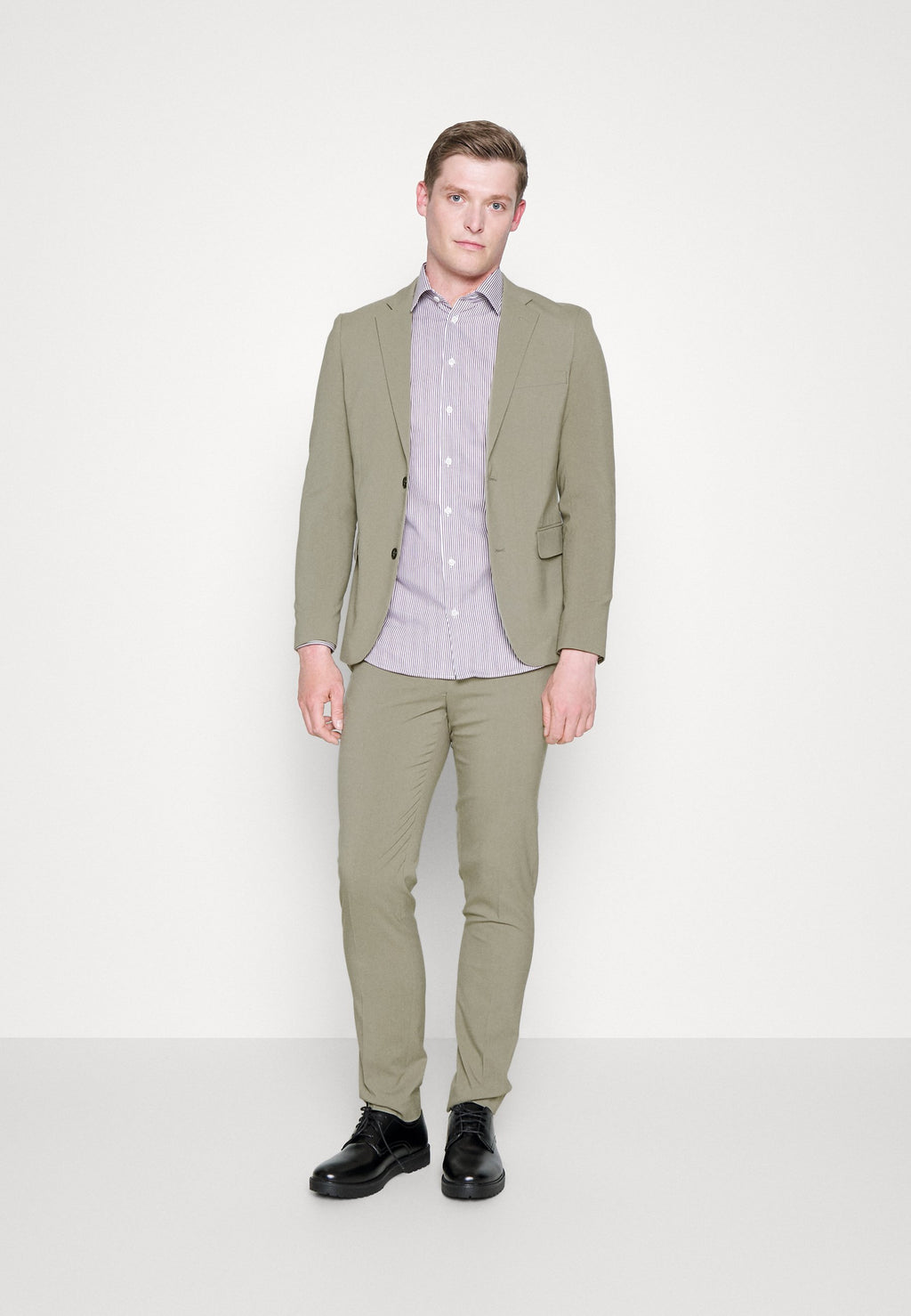 PLAIN MENS SUIT SET Media 4