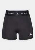 TECHFIT STAY INDOOR PLAY SHORT Media 1