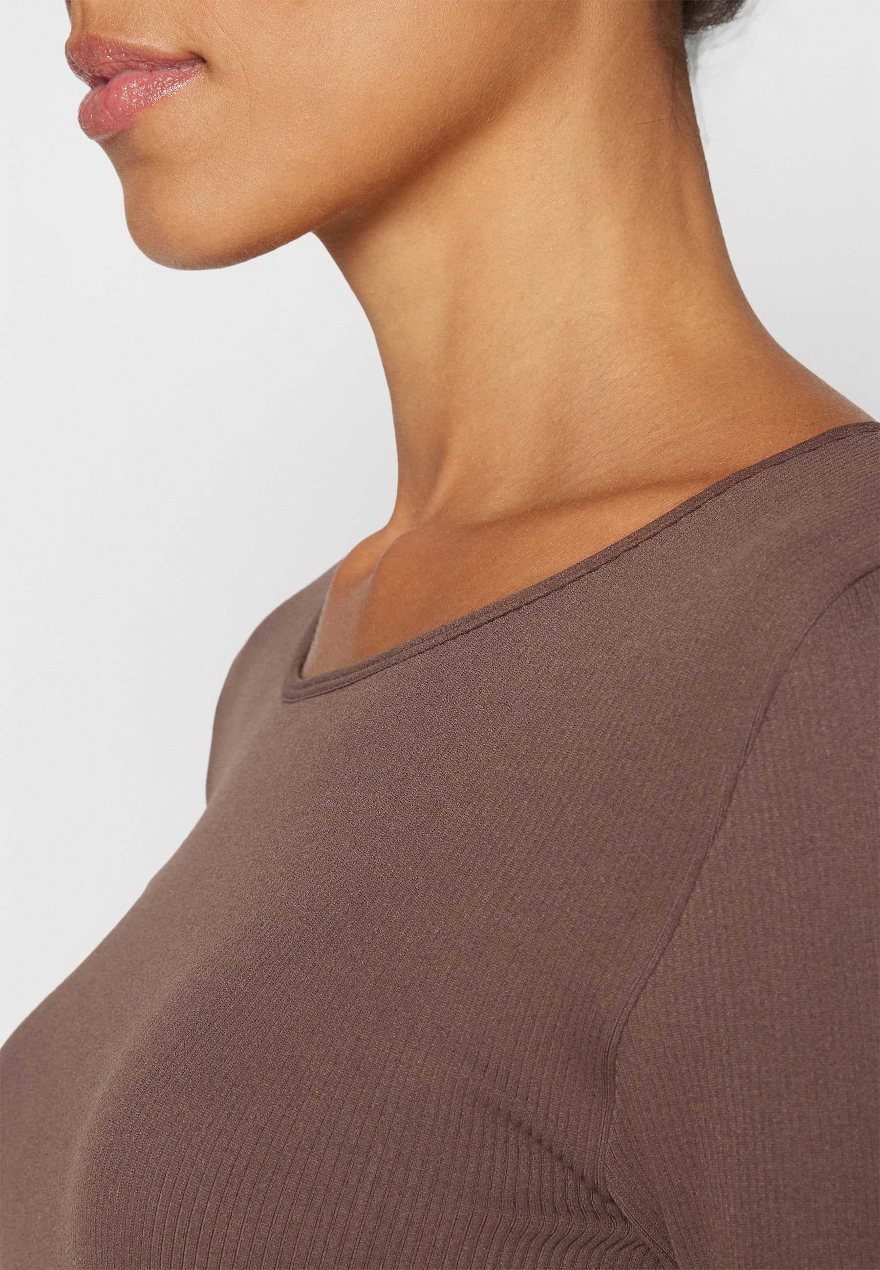 ONLY Play ONPJAIA LIFE CROP SEAM TOP