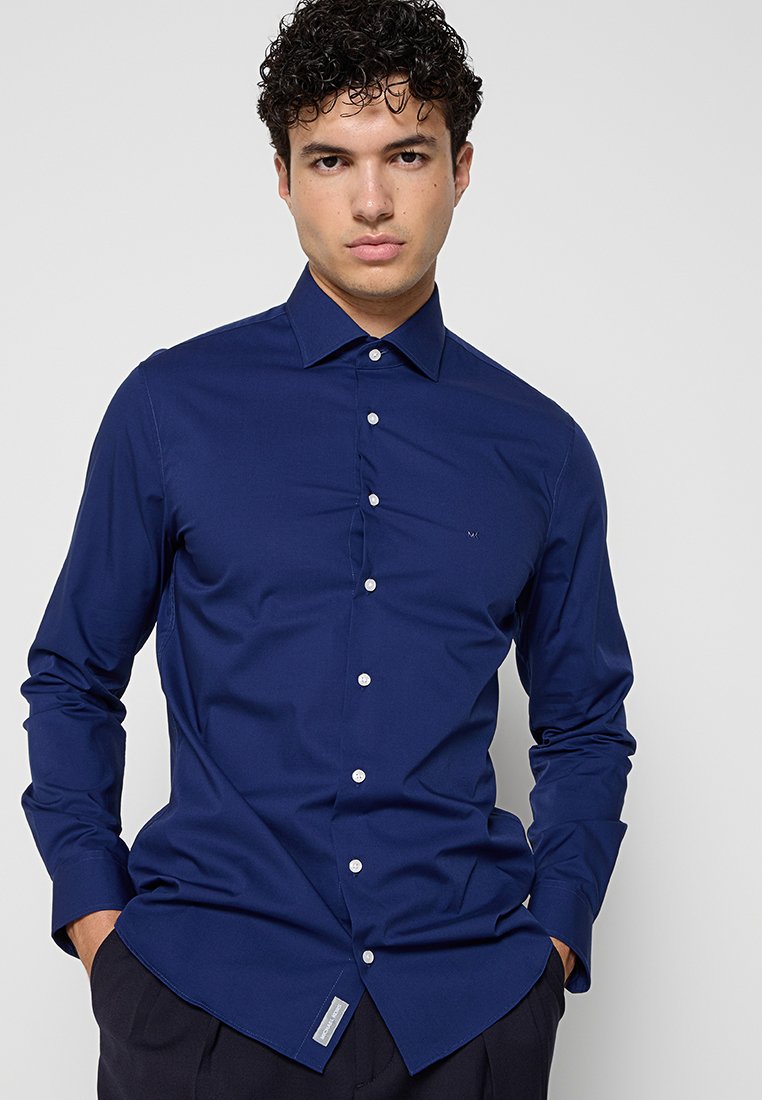 Michael Kors SLIM FIT