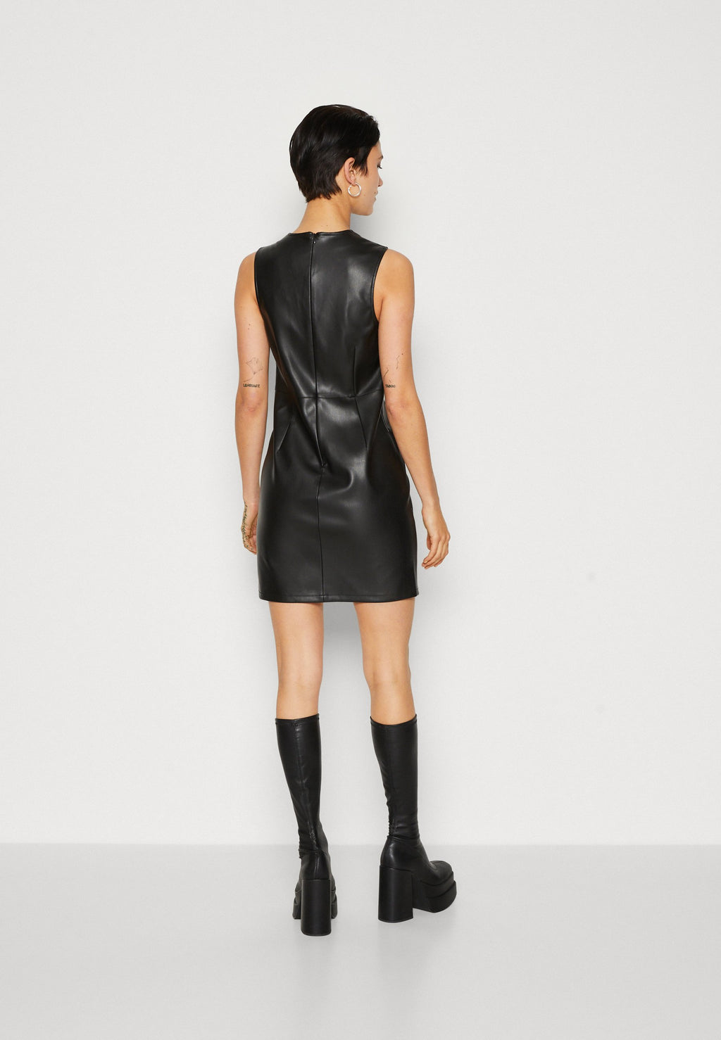 ONLINA MIX DRESS Media 4