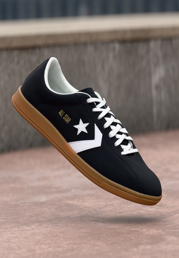 Converse CLASSIC TRAINER UNISEX