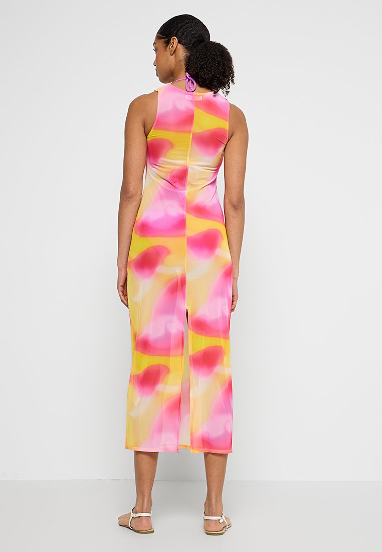 COLOUR CRUSH  Media 2