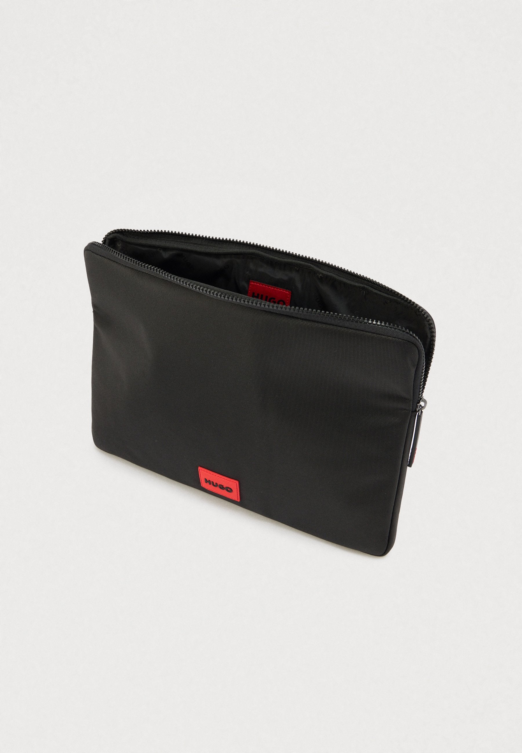HUGO ETHON UNISEX