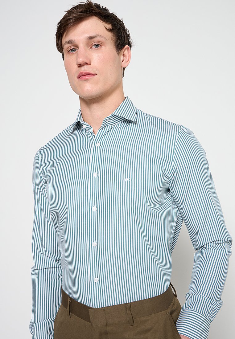 Michael Kors SLIM FIT