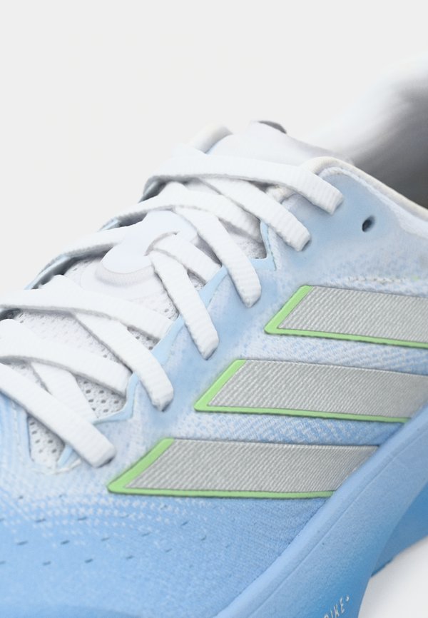 adidas Performance SUPERNOVA RISE 3