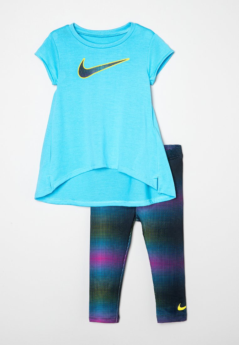 Nike Sportswear SET