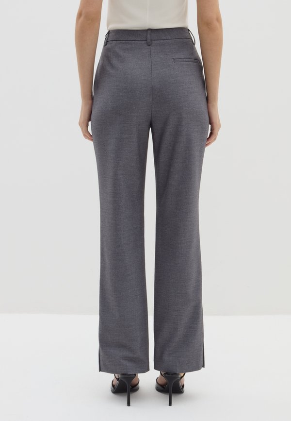 Stefanel FLARE-FIT