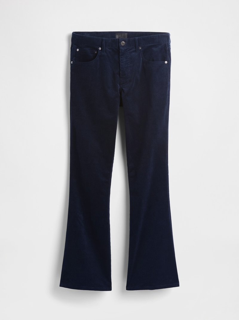 Marineblaue Cord-Flared-Hosen mit fünf Taschen, Knopf- und Reißverschluss, sichtbaren Nähten und einer weichen Textur.