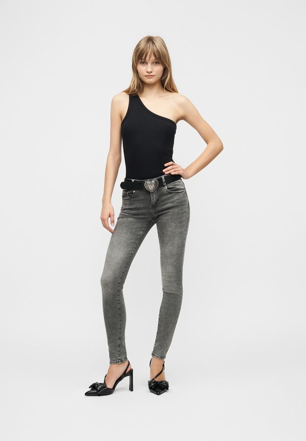 ONLY ONLBLUSH MID WAIST BOX
