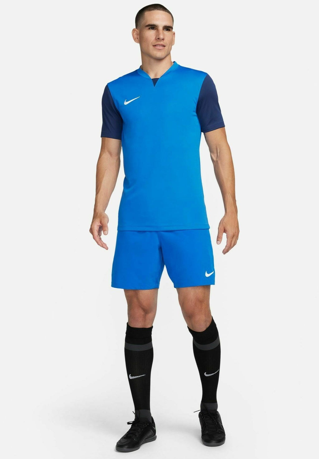 Nike Performance TROPHY