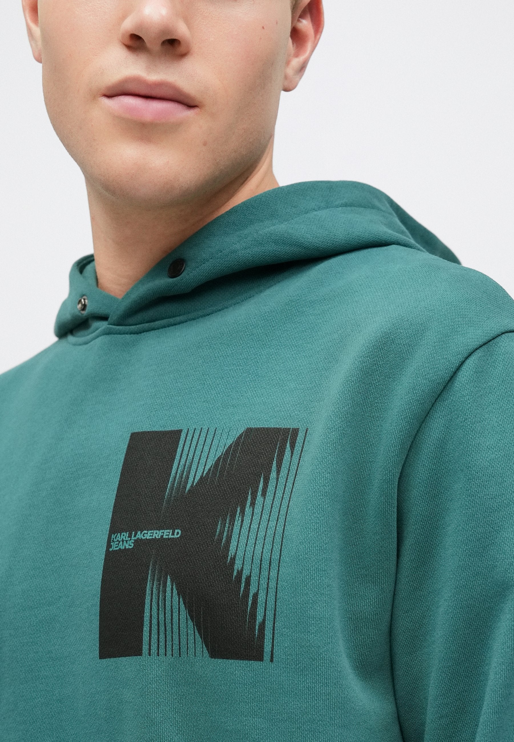 LOGO HOODIE Media 6