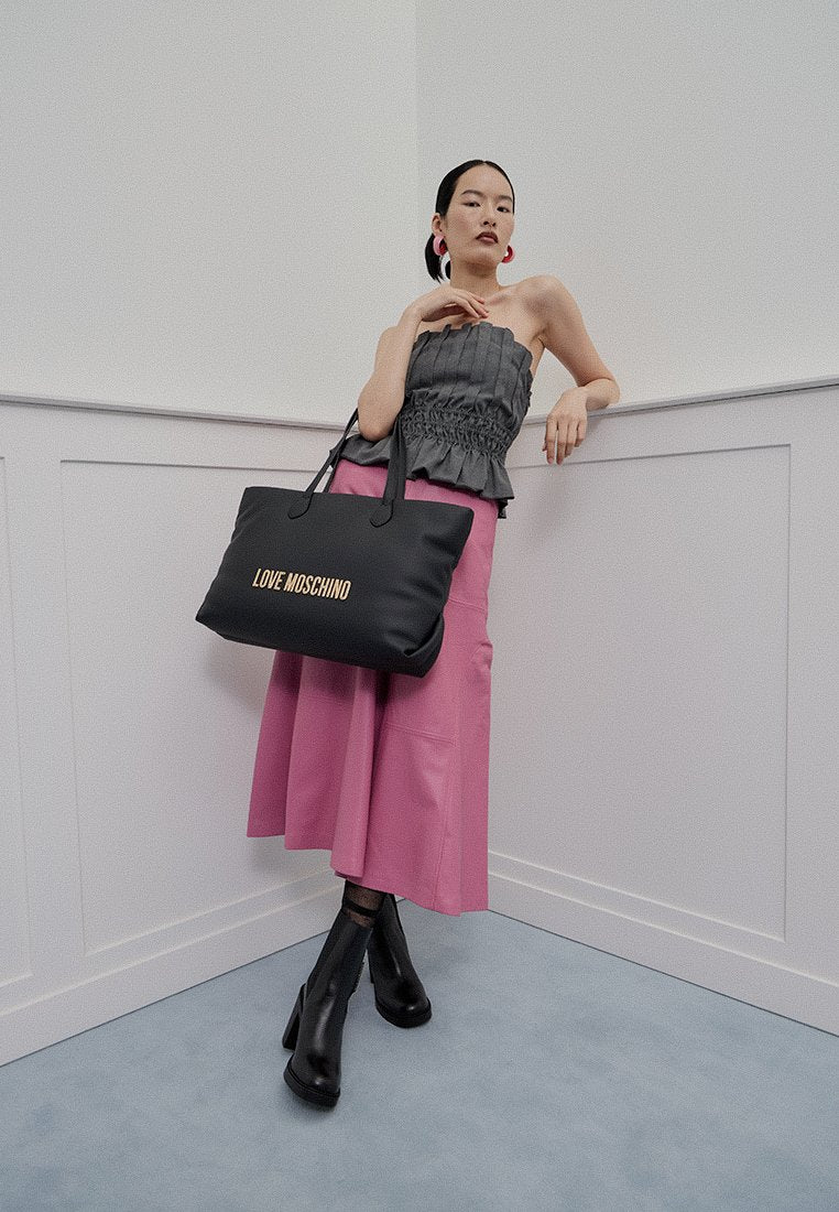 Love Moschino