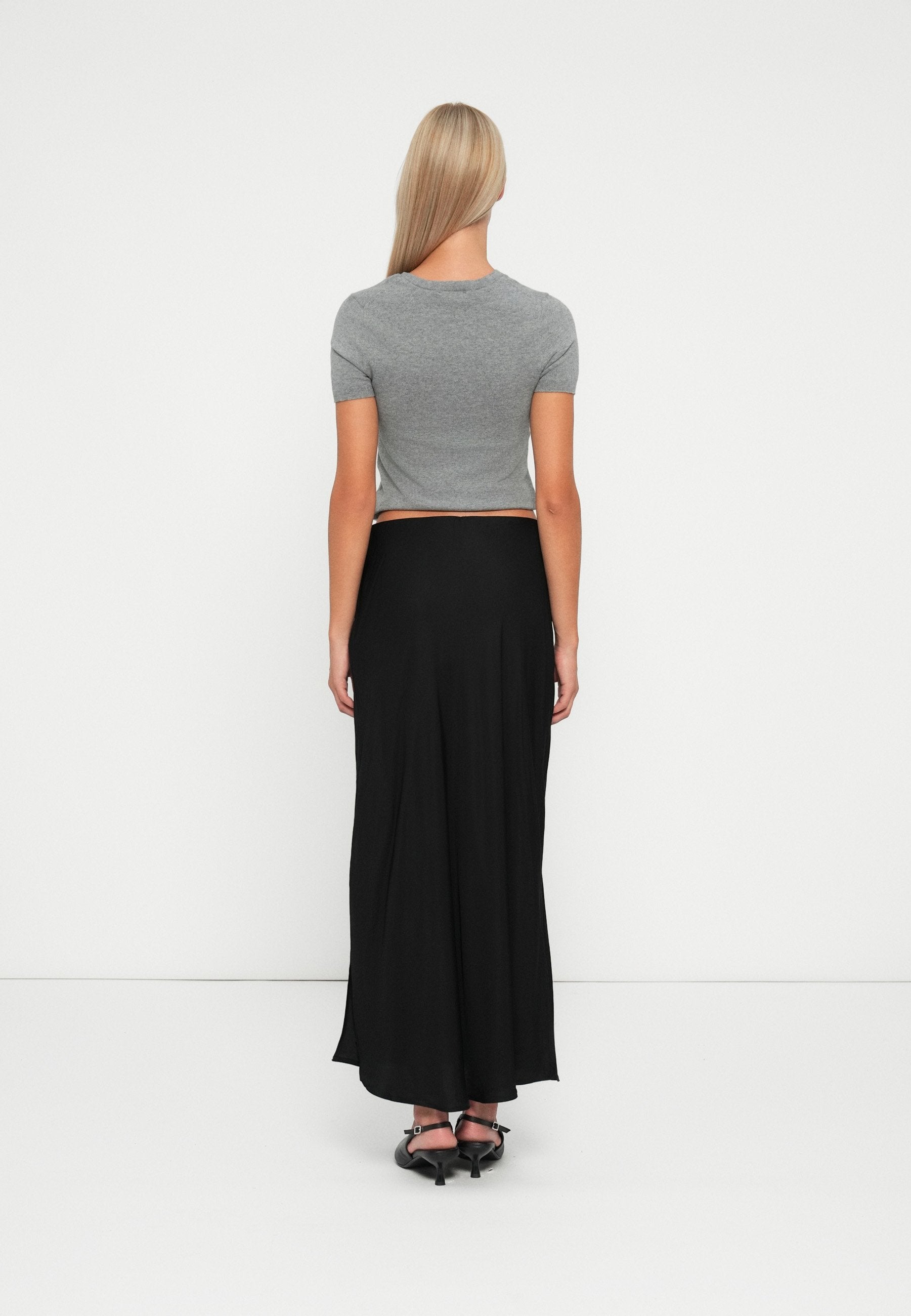GAP PULL ON