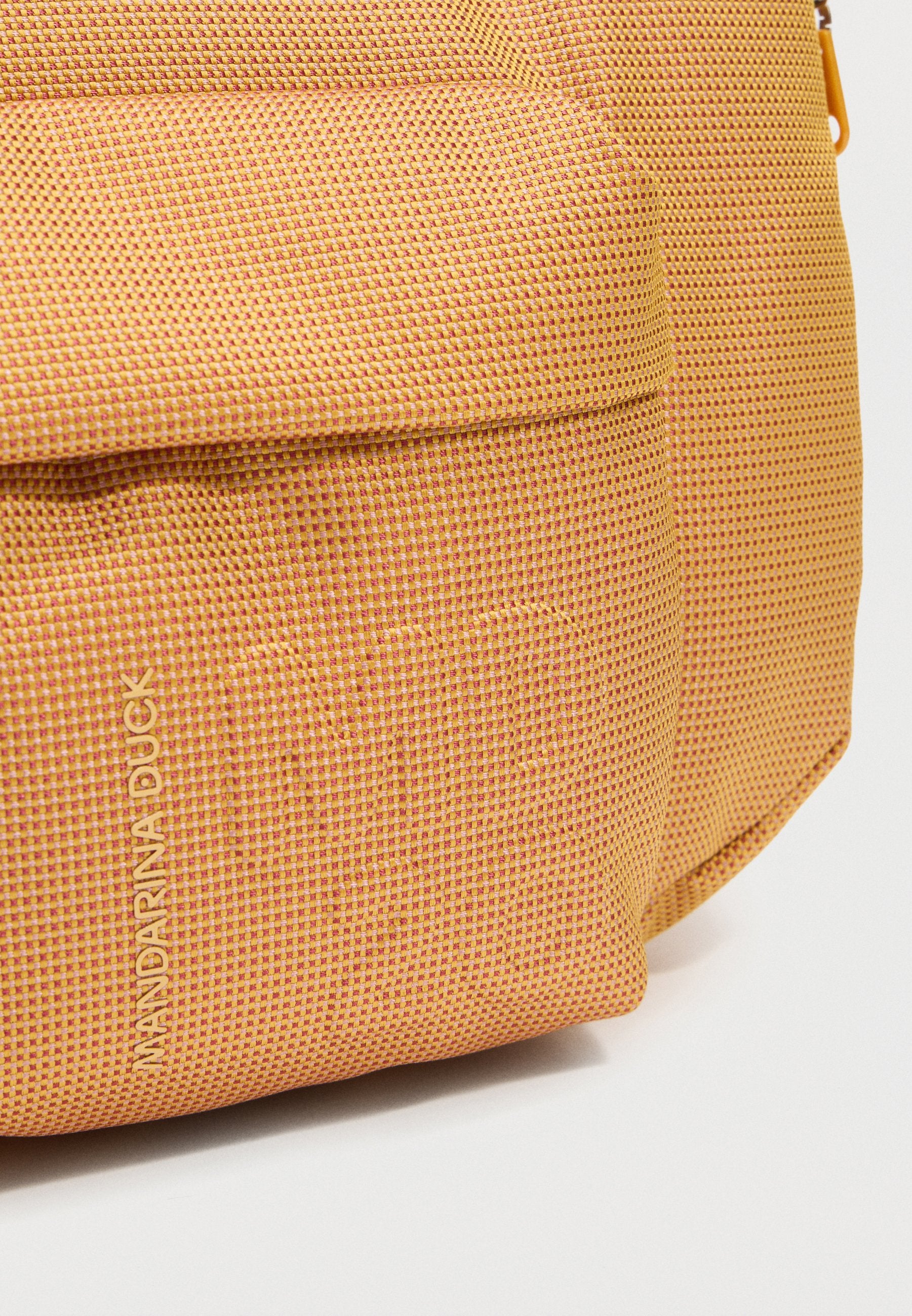 Mandarina Duck