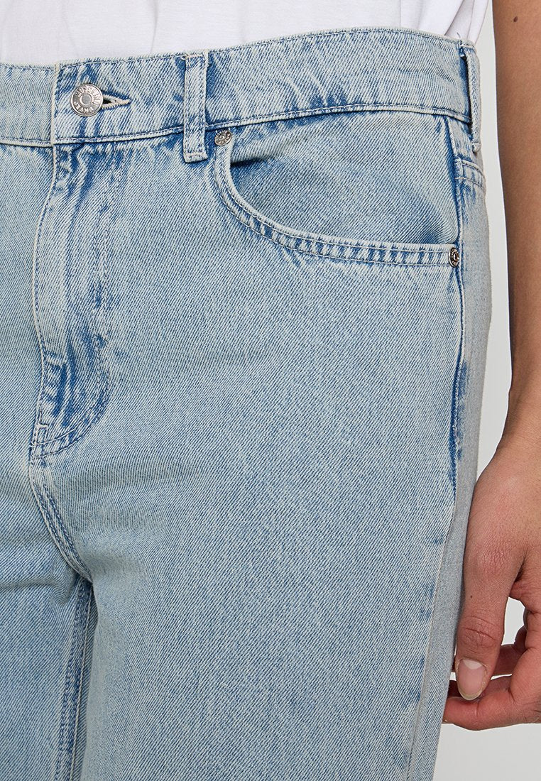 MOSCHINO JEANS