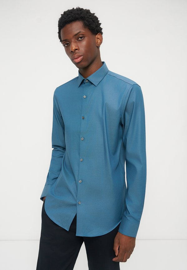Calvin Klein SLIM FIT