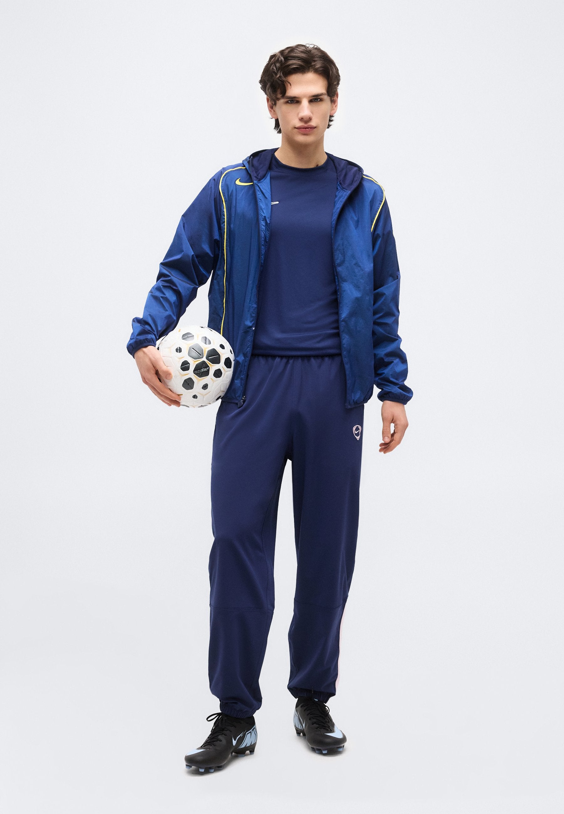 Nike Performance STRIKE+