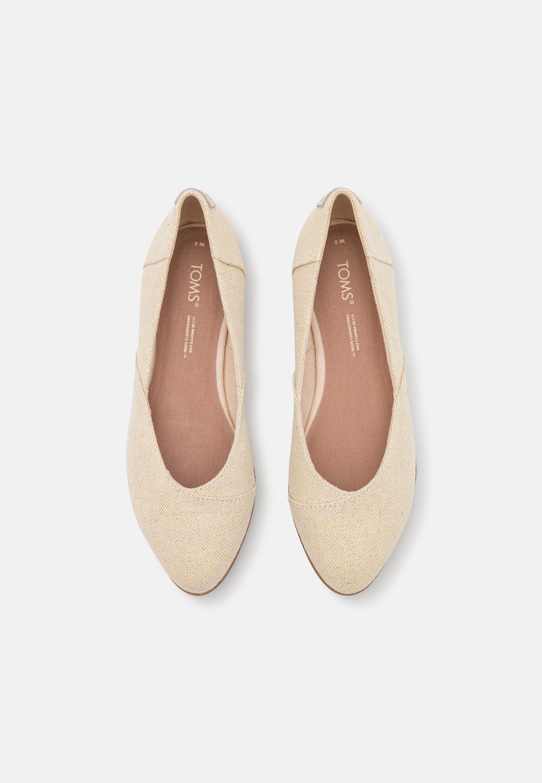 TOMS JUTTI NEAT