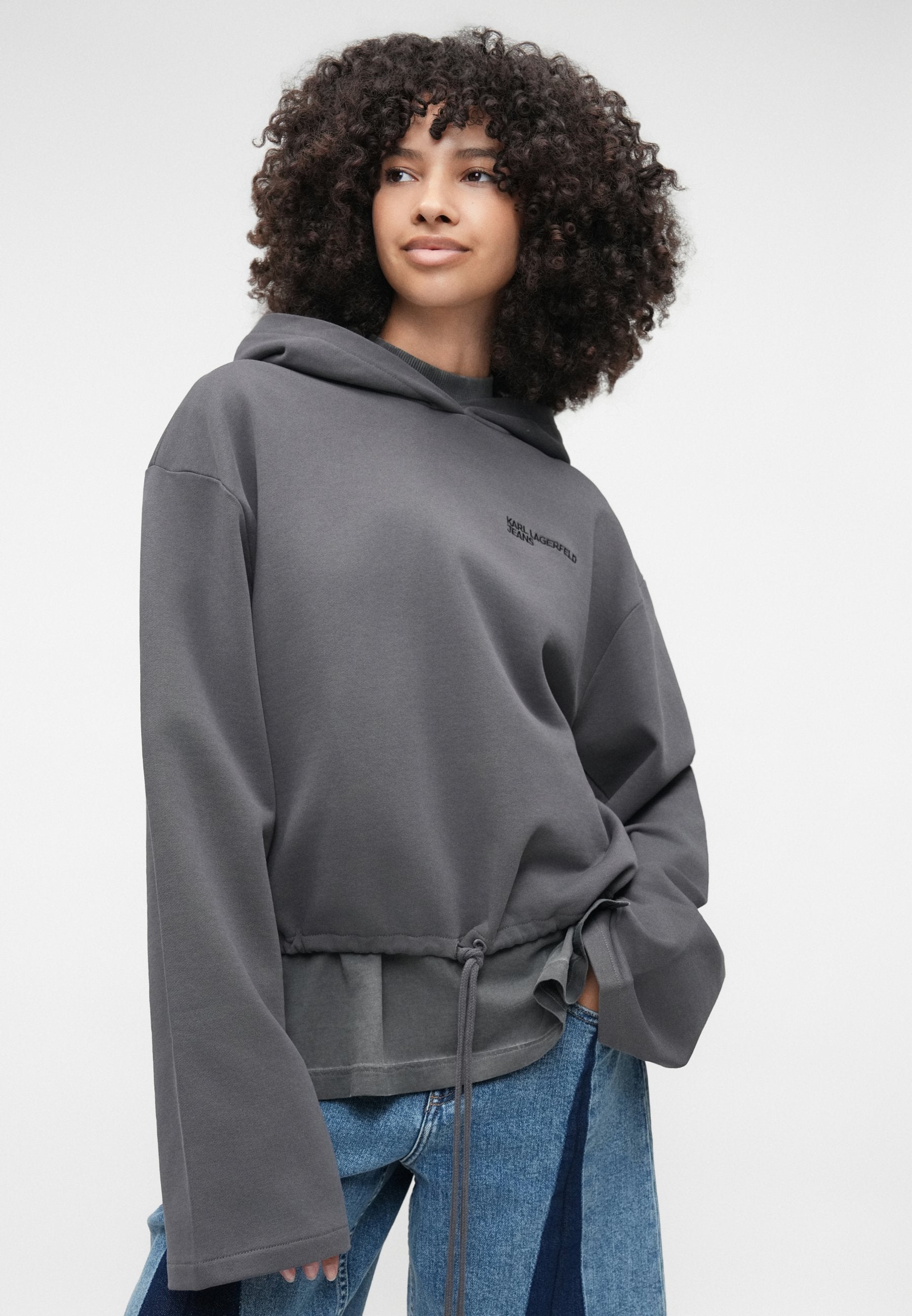 OVERSIZED CROP Media 5