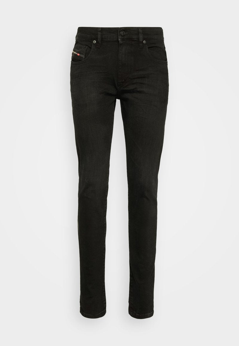 Schwarze Denim-Jeans mit slim fit, fünf Taschen und einem subtilen Kontraststichdetail an der Vordertasche.