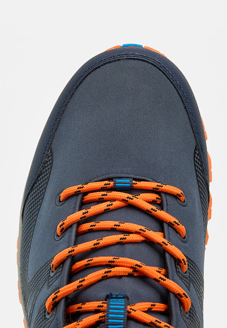 HI-TEC JACKDAW MID
