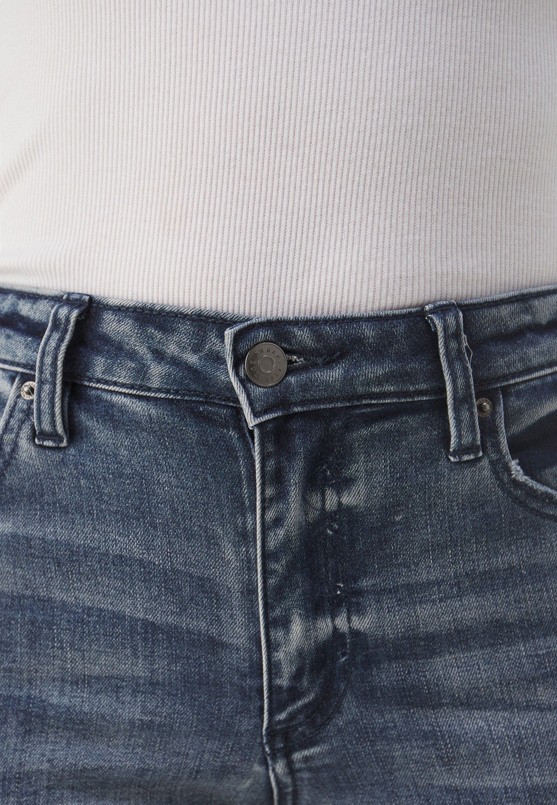 Armani Exchange Jeans Slim Fit Media 5