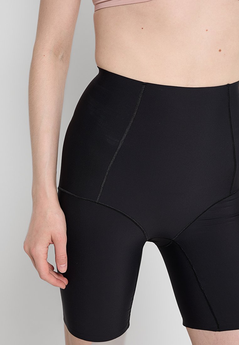 C&A