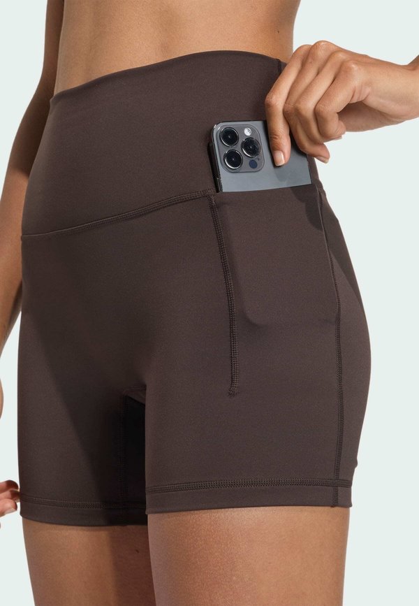 adidas Performance 3 STRIPES STUDIO ALL ME BOOTY SHORT LEGGINGS