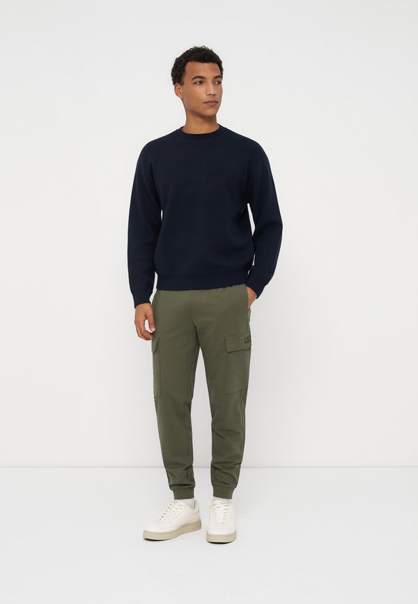 EA7 Emporio Armani