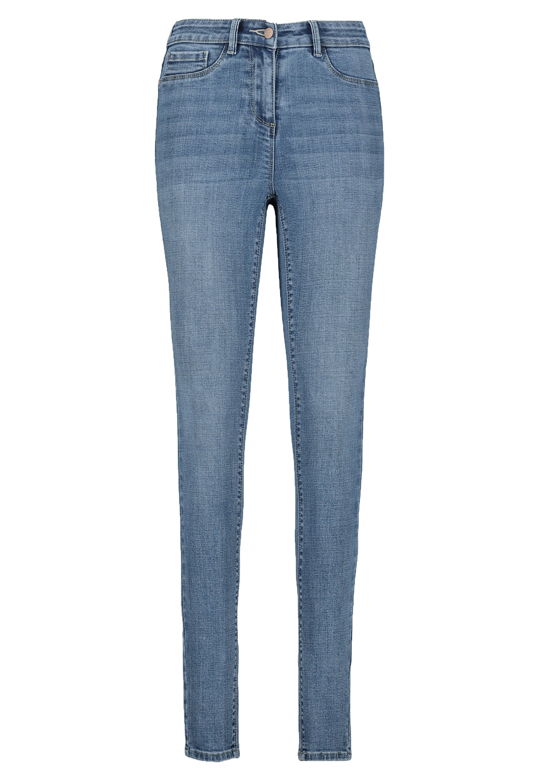 Schlanke Jeans aus hellblauem Denim, mit einem klassischen Fünf-Taschen-Design, Knopfverschluss und dezenten Stickdetails entlang der Beine.