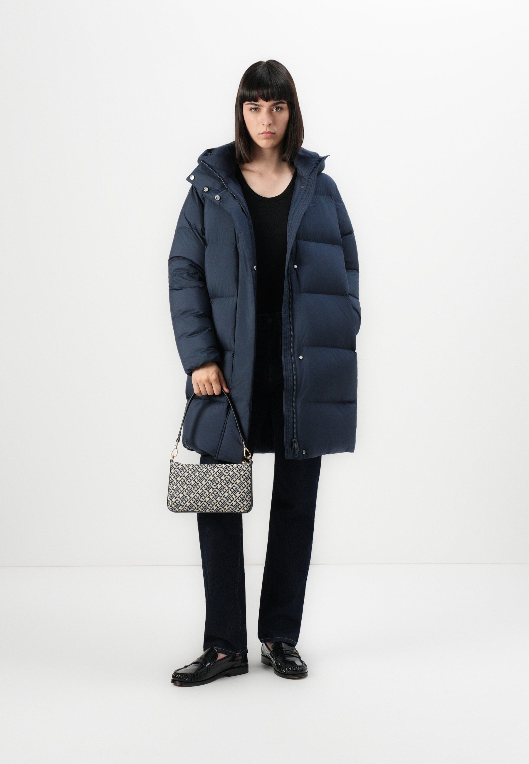 MODERN COAT Media 2