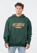 Grüner Kapuzenpullover aus Baumwollmischung mit großem "PEGADOR LONDON" Schriftzug in Orange und Weiß. Verfügt über eine Vordertasche und gerippte Bündchen.
