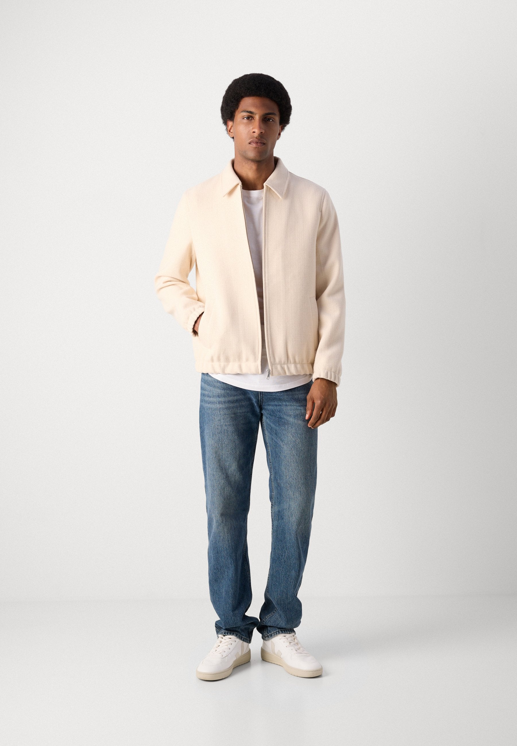 TEXTURED ZIP THROUGHT JACKET Media 6